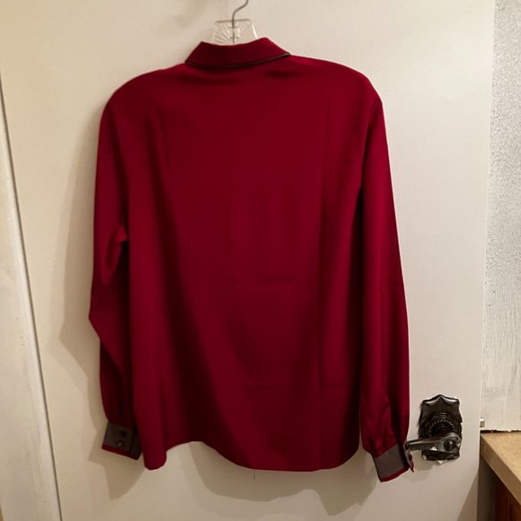 KARA size 5/6 burgundy with army green(?) accents - Picture 5 of 5